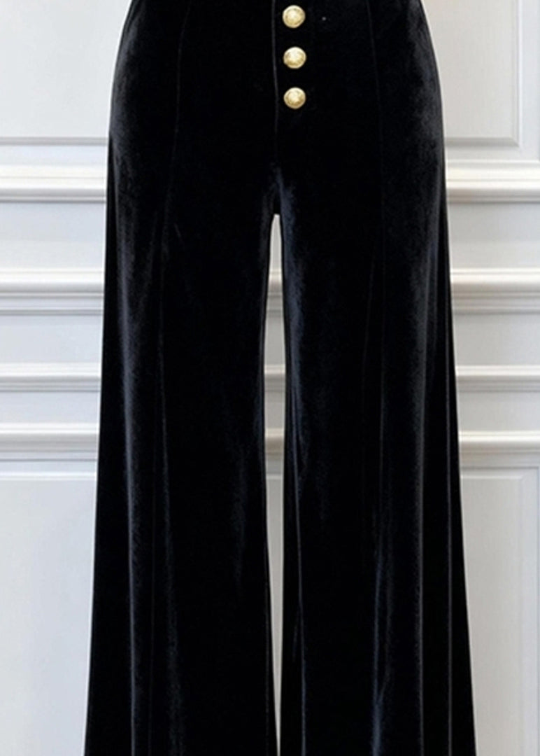 Classic Vintage Pants with a Flattering Fit