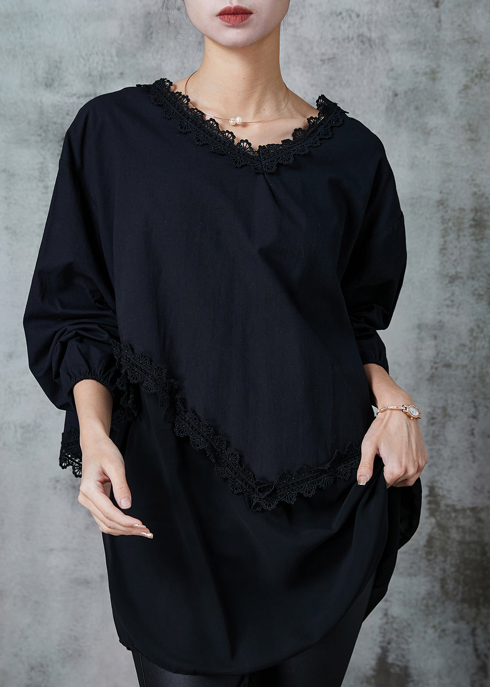 Effortlessly Elegant Shirt with a Timeless Design