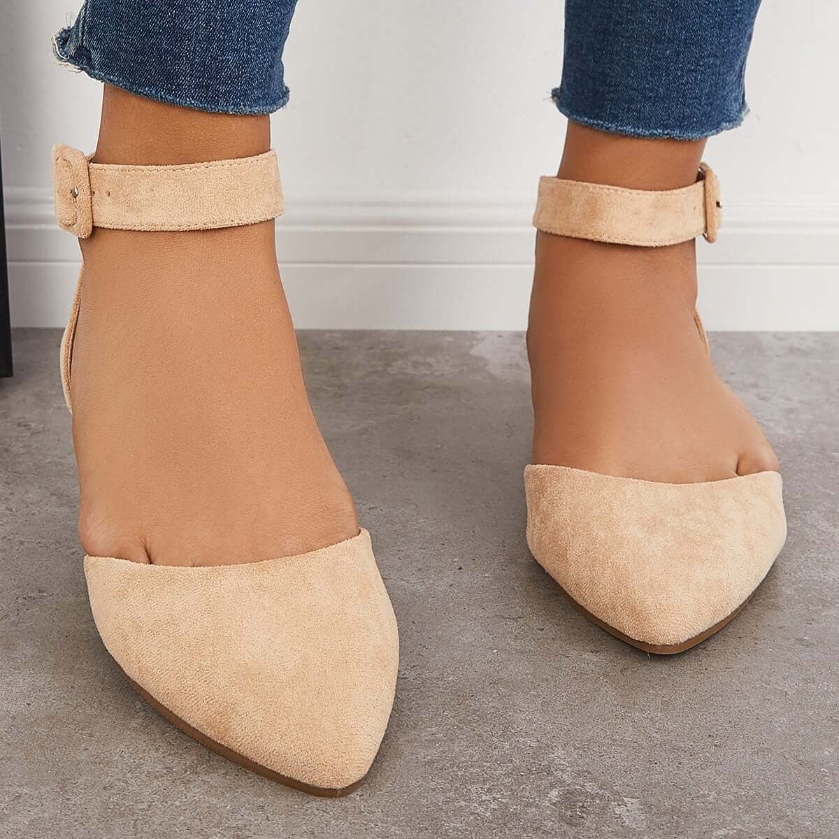 Graceful Orthopedic Flats for Modern Look