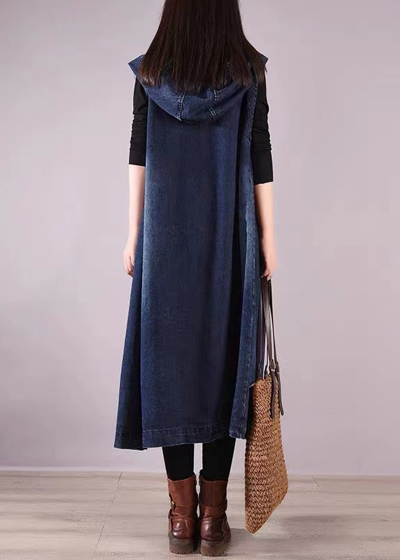 Well Tailored Coat with a Graceful Silhouette