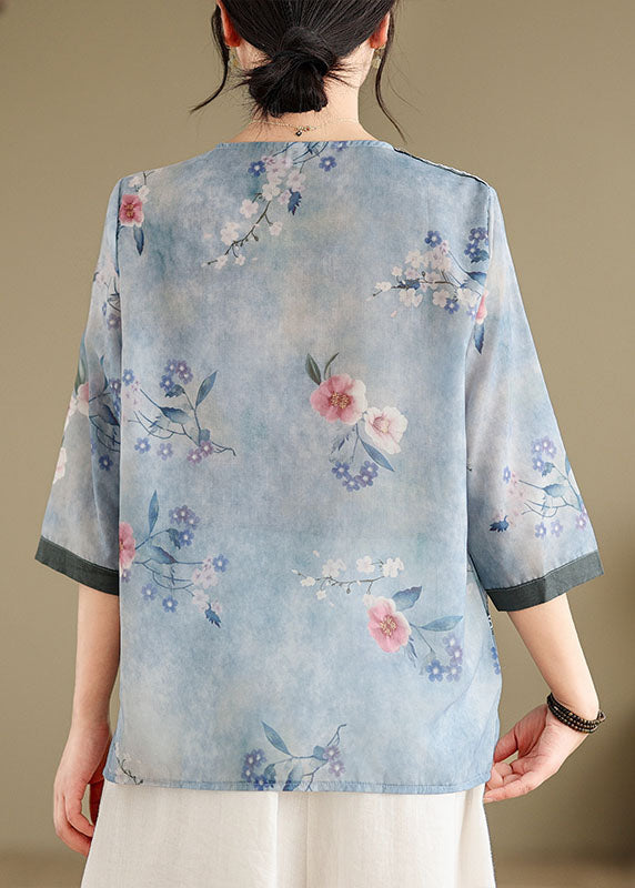Polished Top with an Effortless Classic Look