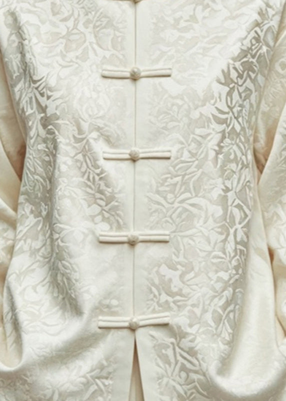 Classic Vintage Coat with a Flattering Fit
