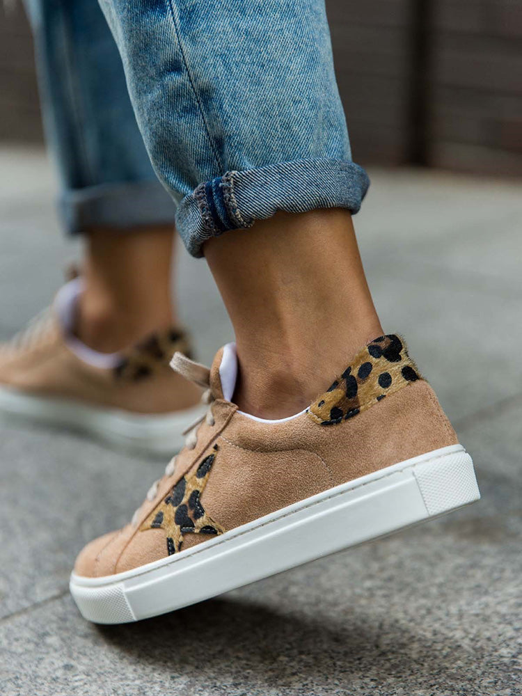 Graceful Orthopedic Shoes for Modern Look