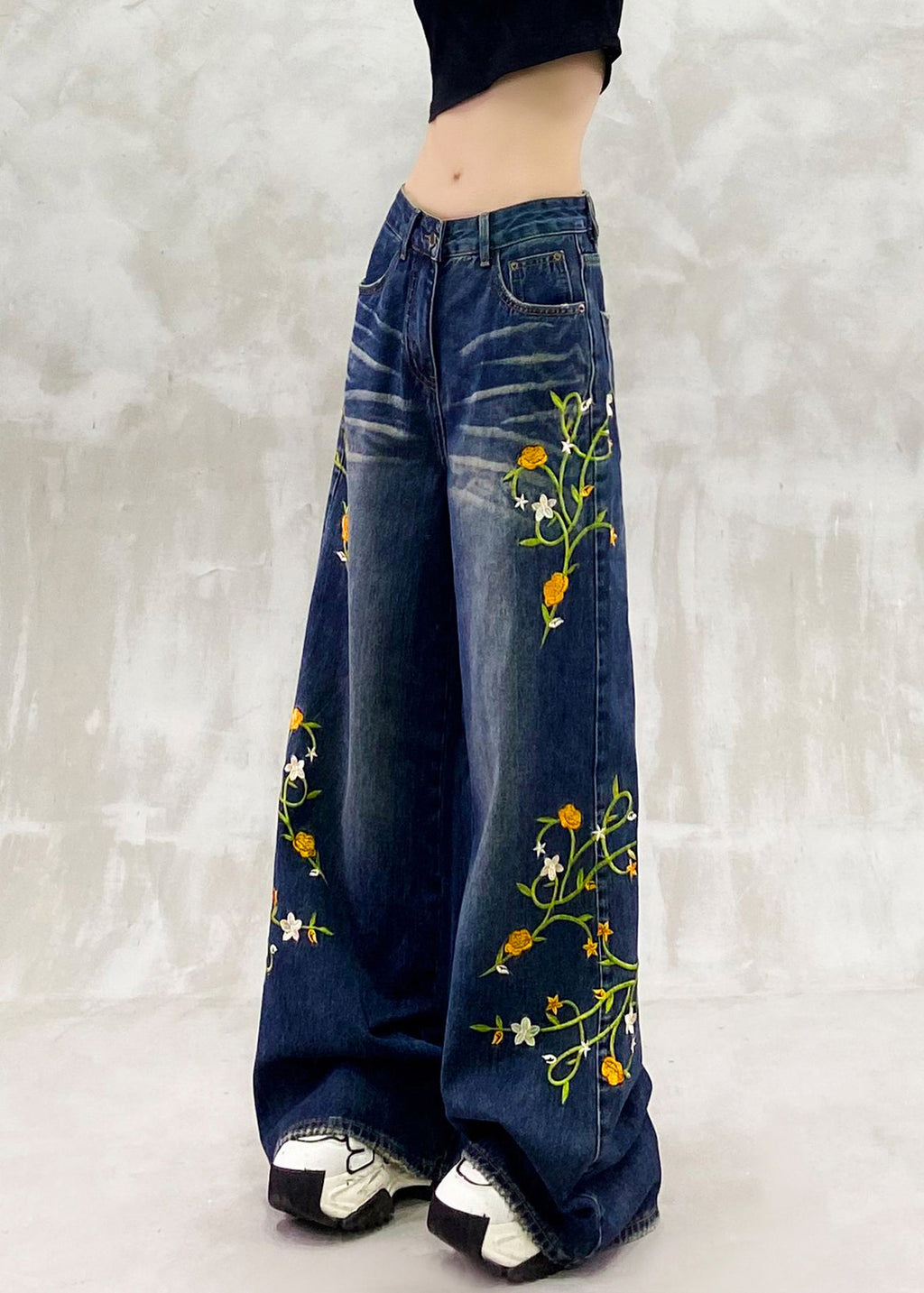 Classic Vintage Pants with a Flattering Fit
