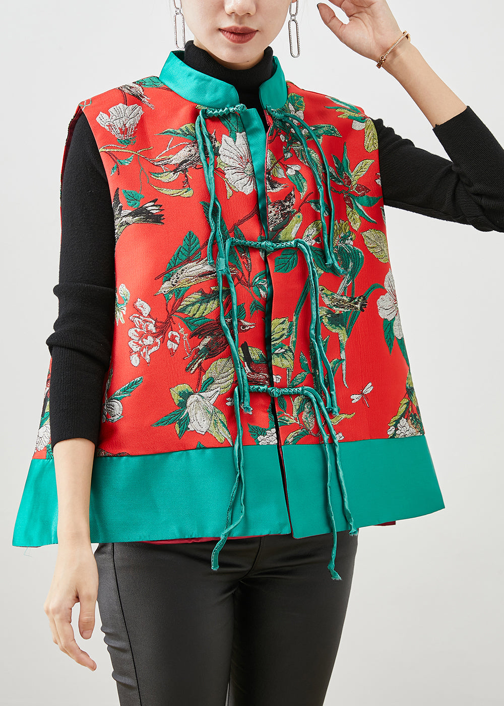Effortlessly Elegant Garment with a Timeless Design