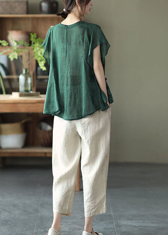 Well Tailored Blouse with a Graceful Silhouette