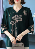 Well Tailored Top with a Graceful Silhouette