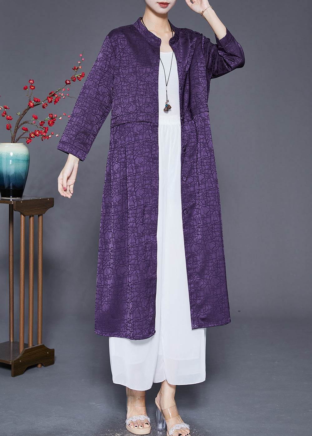 Well Tailored Coat with a Graceful Silhouette