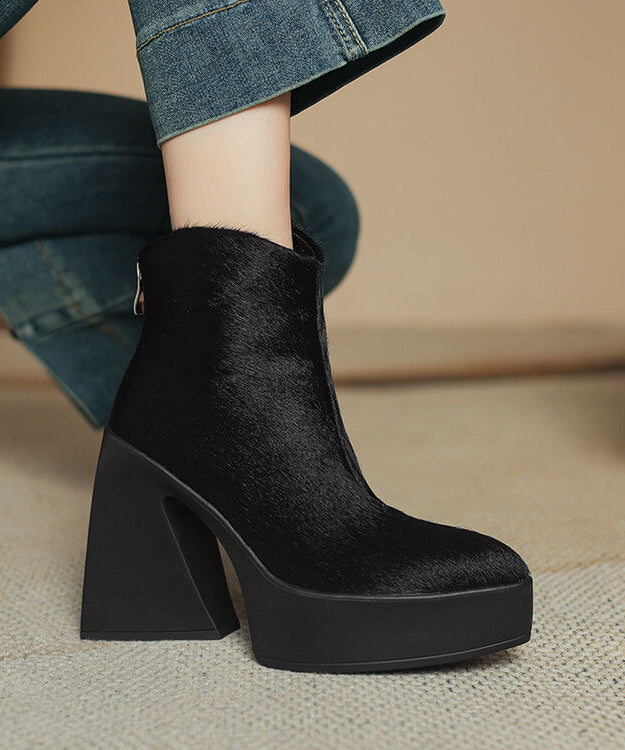 Graceful Orthopedic Boots for Modern Look