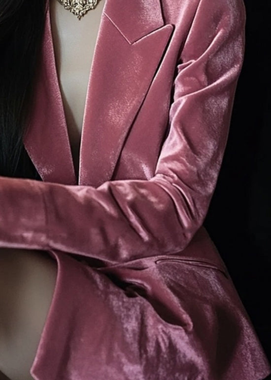 Gracefully Styled Coat for Any Occasion