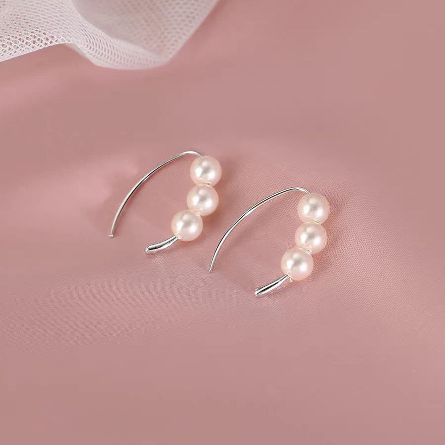 Classic Silver Earring with Timeless Appeal