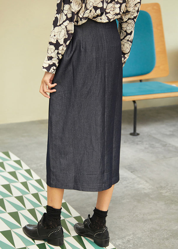 Well Tailored Garment with a Graceful Silhouette