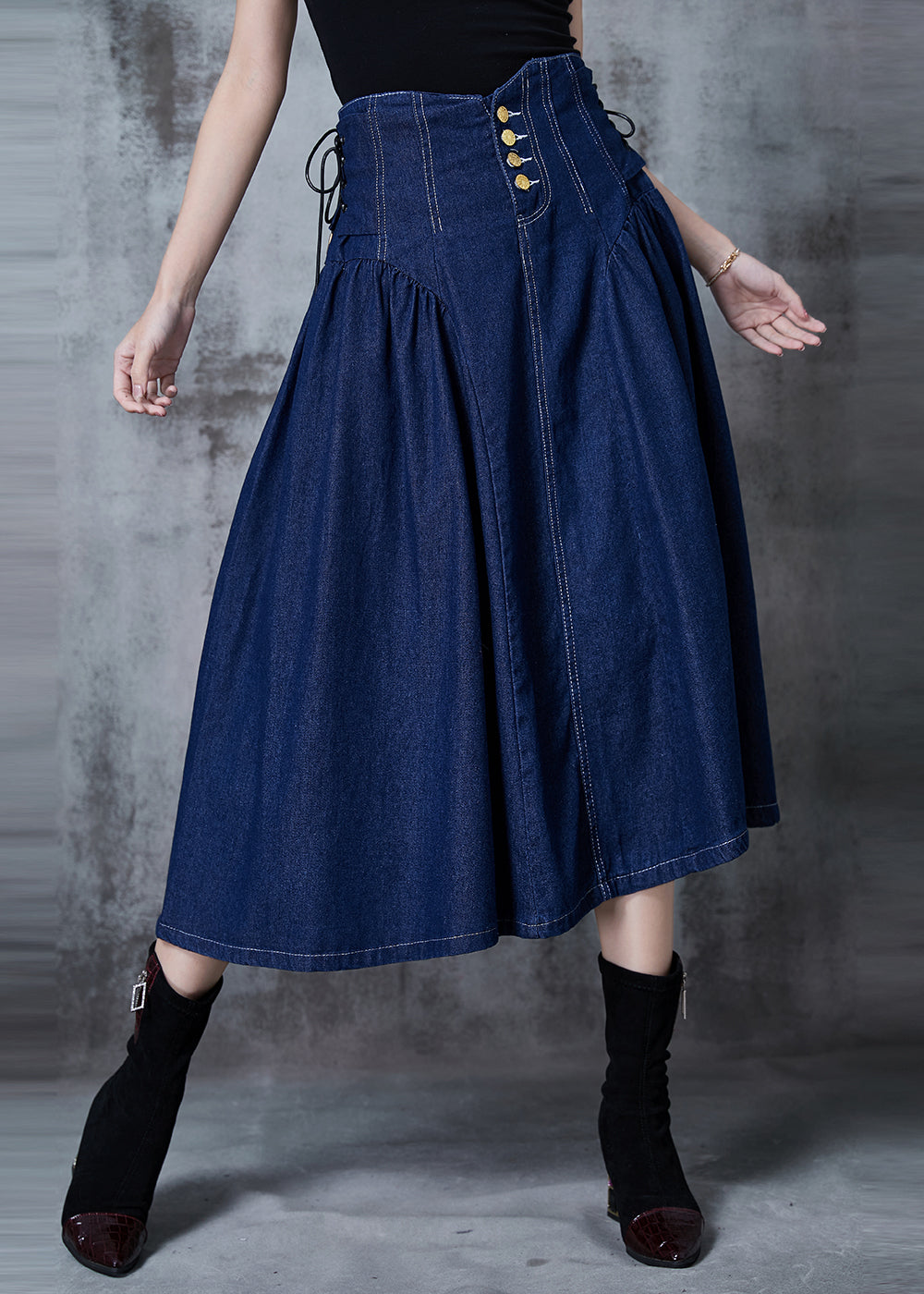 Sophisticated Garment with a Clean Classic Look