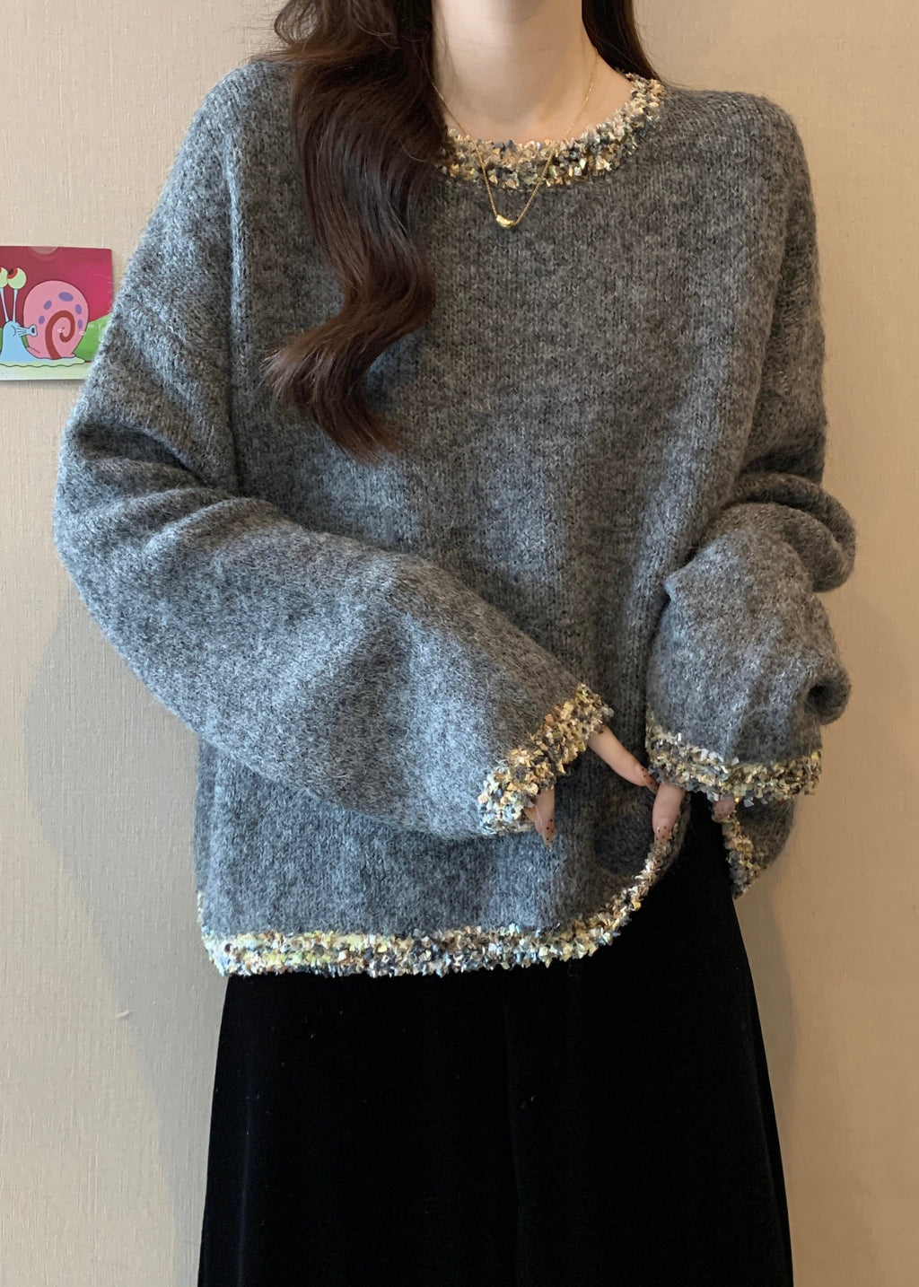 Well Tailored Sweater with a Graceful Silhouette