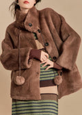 Effortlessly Elegant Coat with a Timeless Design