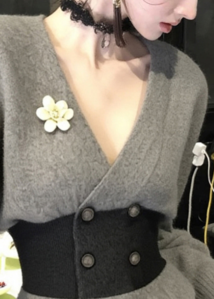 Well Tailored Coat with a Graceful Silhouette