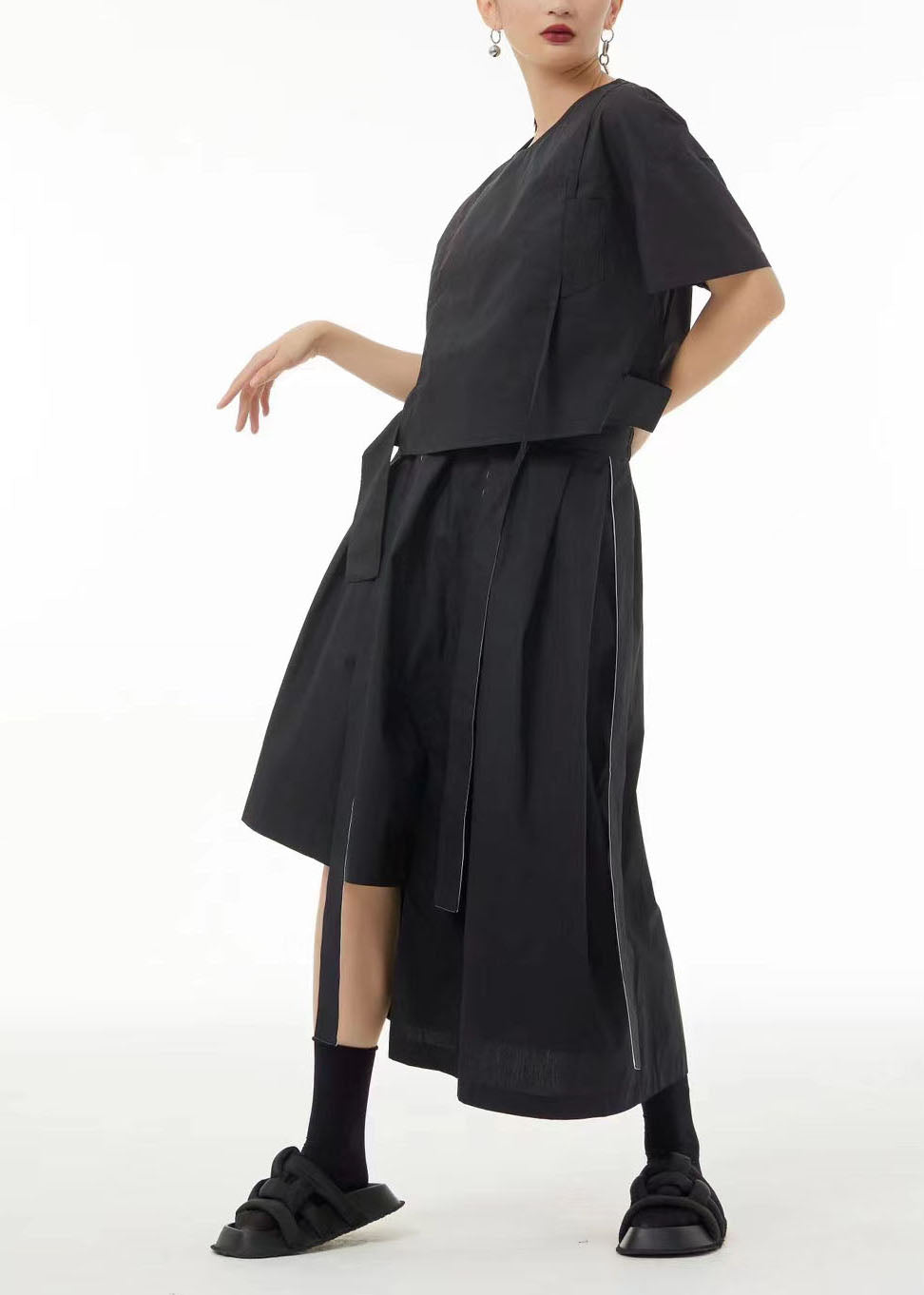 Effortlessly Elegant Top with a Timeless Design