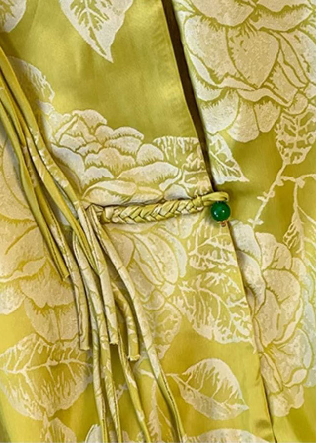 Beautifully Finished Coat in a Timeless Design
