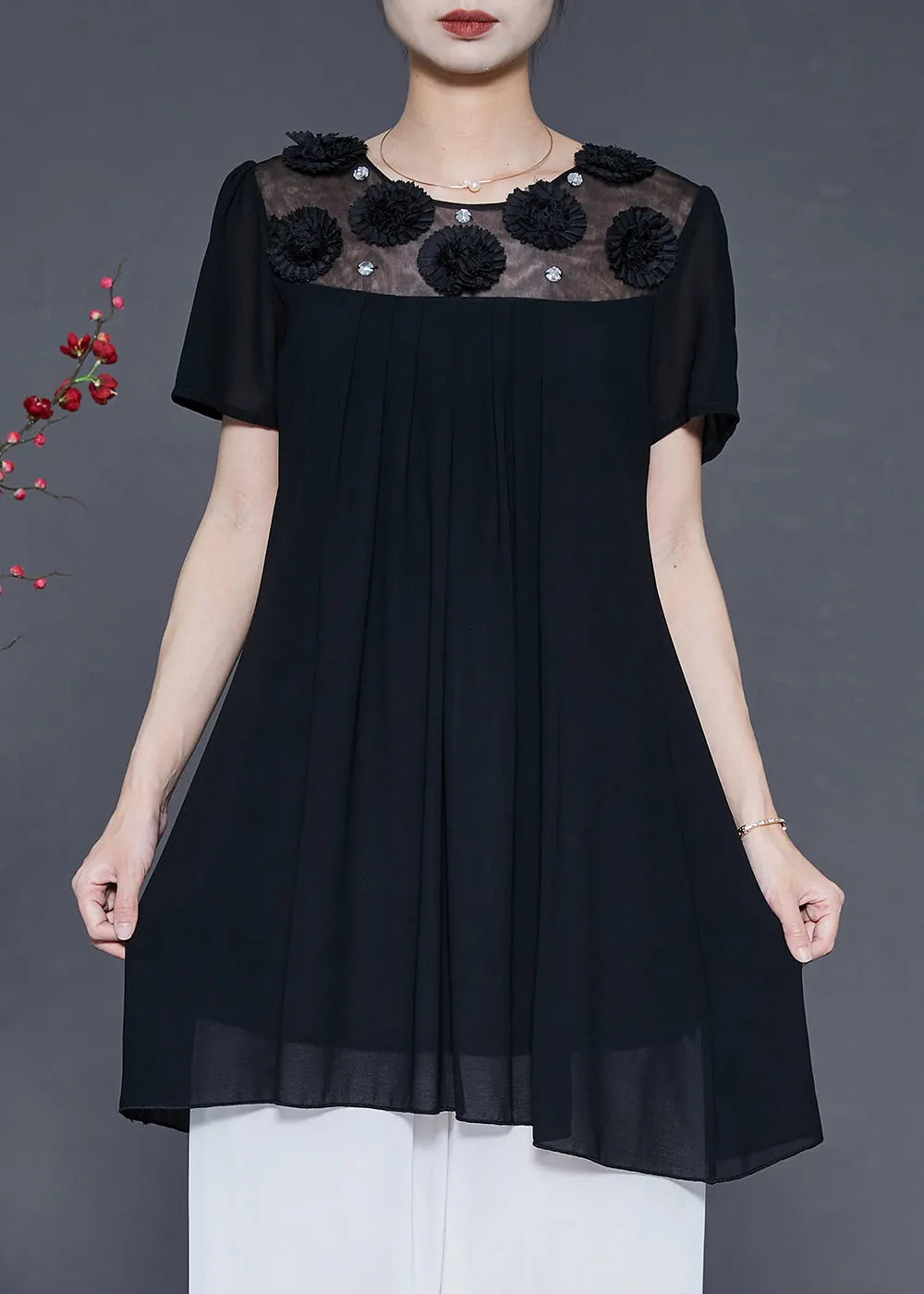 Beautifully Crafted Dress in a Classic Style