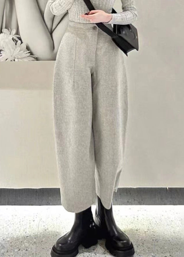 Classic Vintage Pants with a Flattering Fit