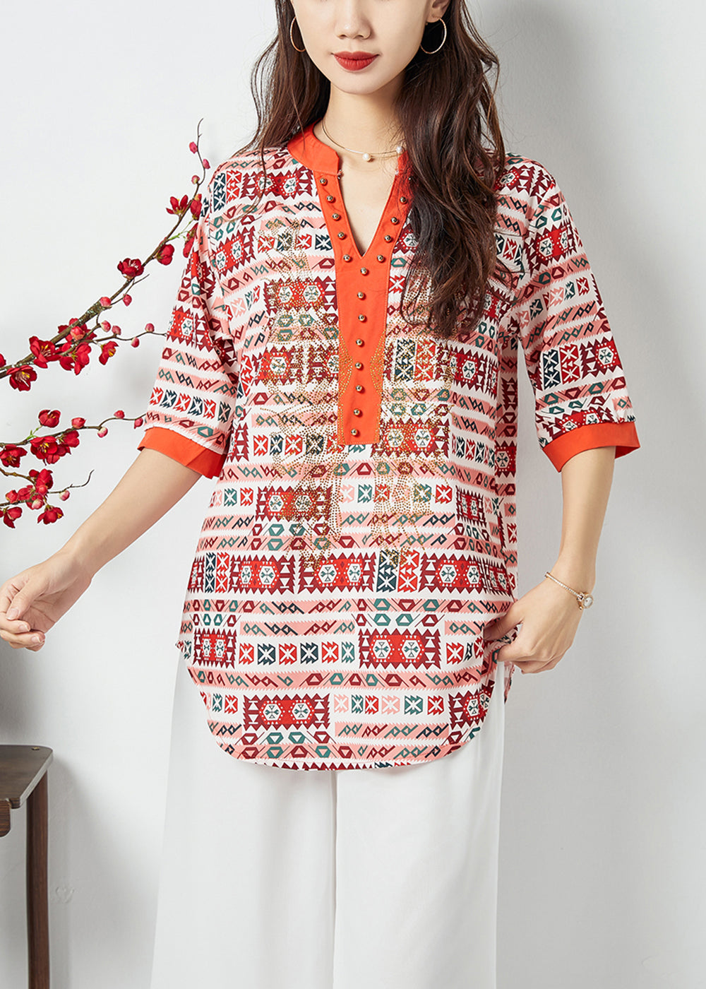 Effortlessly Elegant Shirt with a Timeless Design