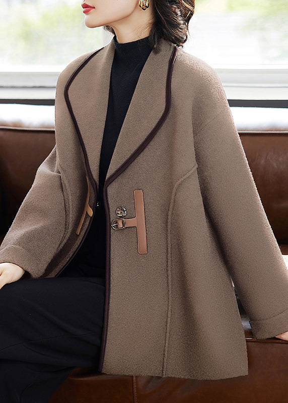 Sophisticated Coat with a Clean Classic Look