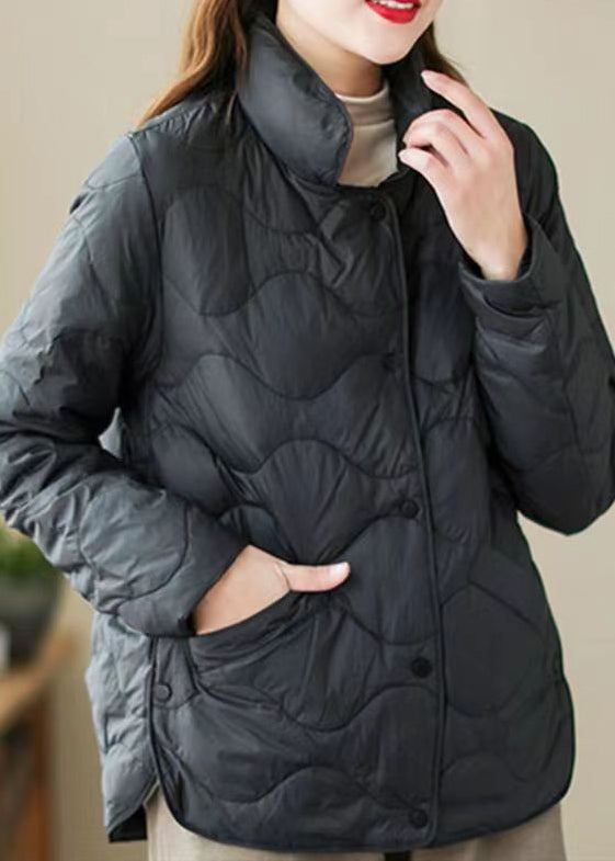 Effortlessly Elegant Coat with a Timeless Design