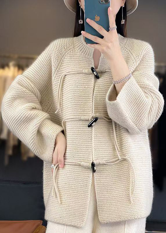 Elegantly Styled Coat for Everyday Wear