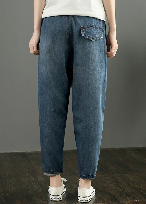 Effortlessly Elegant Pants with a Timeless Design