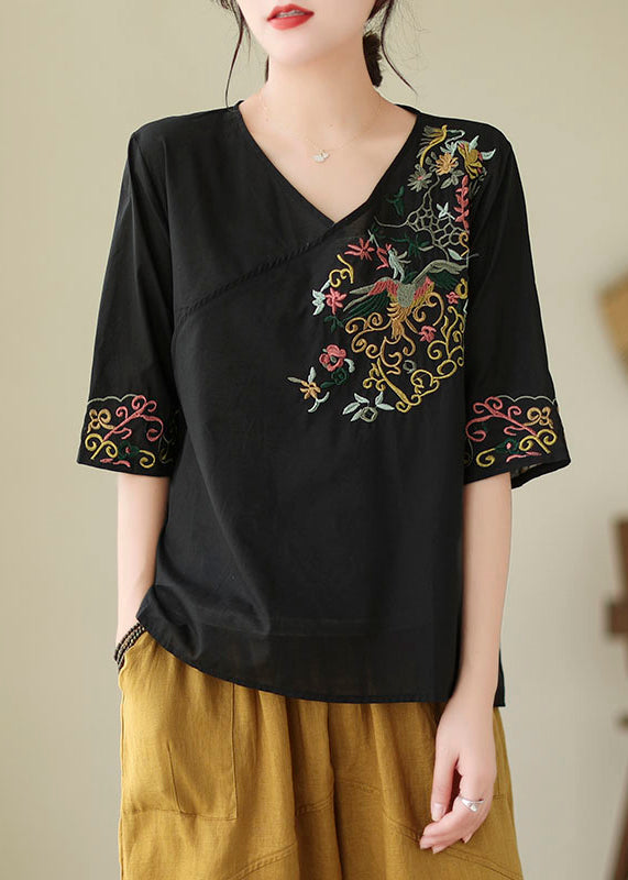 Polished Blouse with an Effortless Classic Look