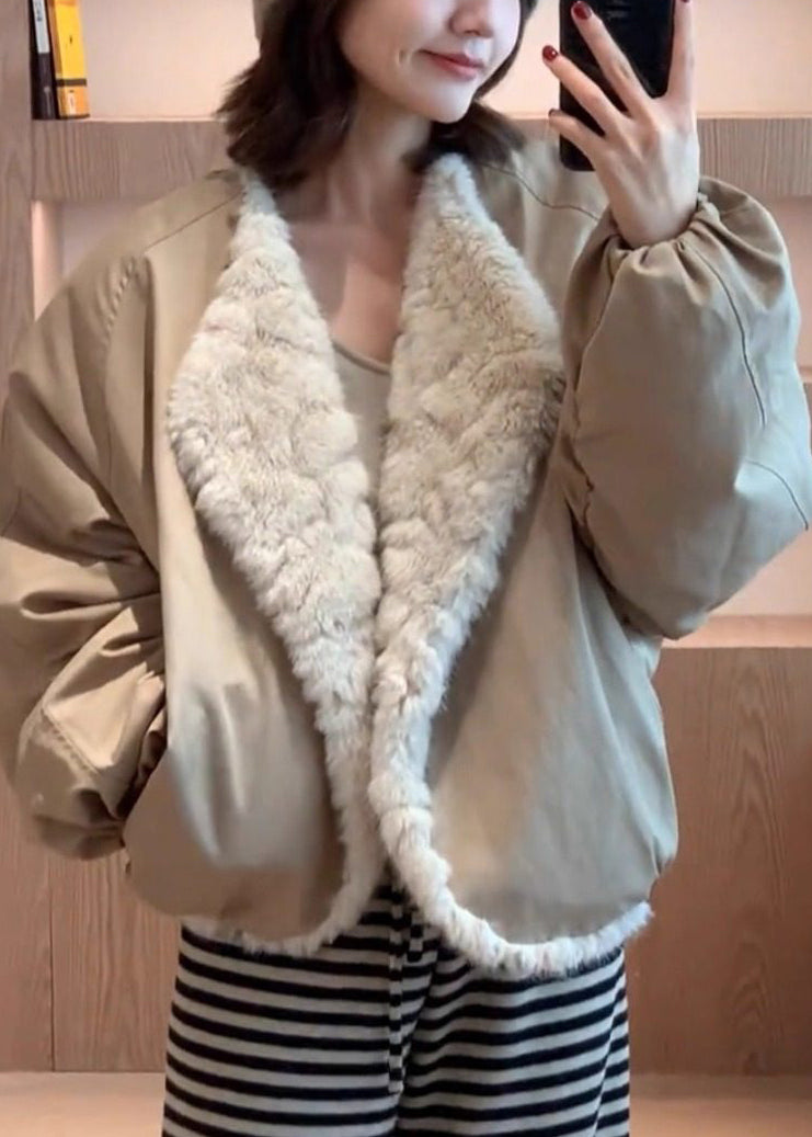 Classic Vintage & Enduringly Stylish Coat