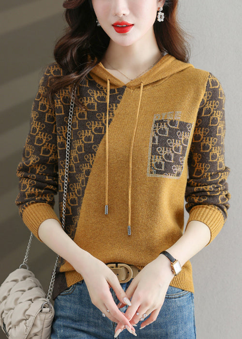 Effortlessly Elegant Sweater with a Timeless Design