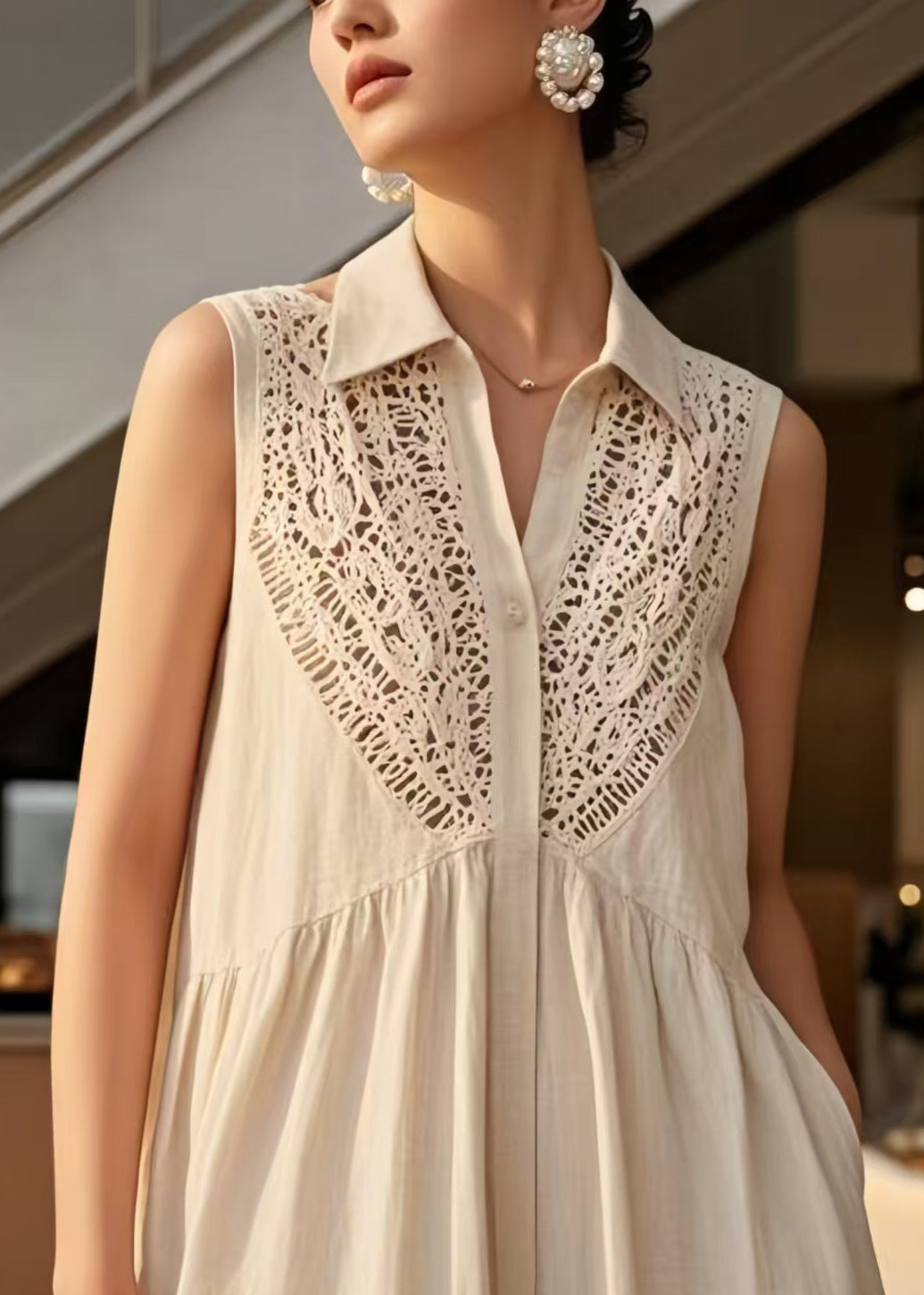 Effortlessly Elegant Dress with a Timeless Design