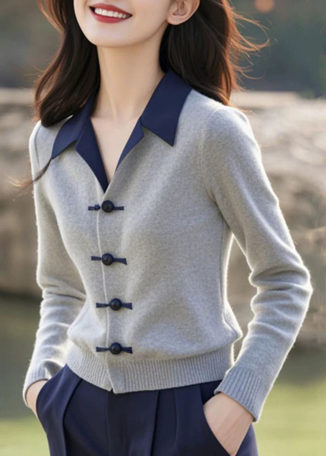 Effortlessly Elegant Sweater with a Timeless Design