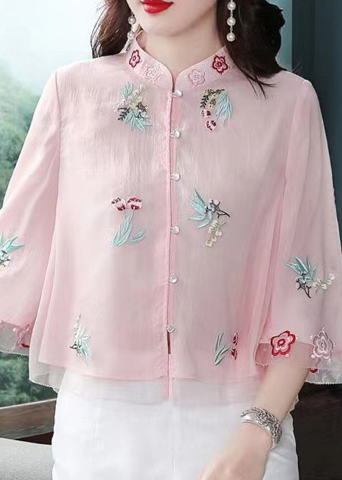 Effortlessly Elegant Top with a Timeless Design