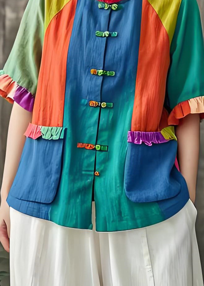 Classic Vintage Blouse with a Flattering Fit