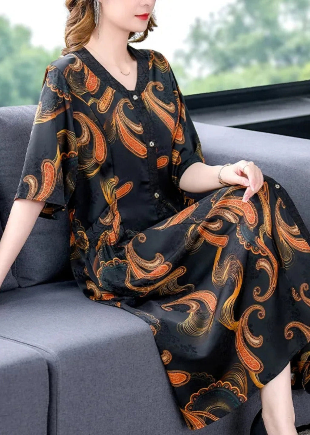 Gracefully Styled Dress for Any Occasion