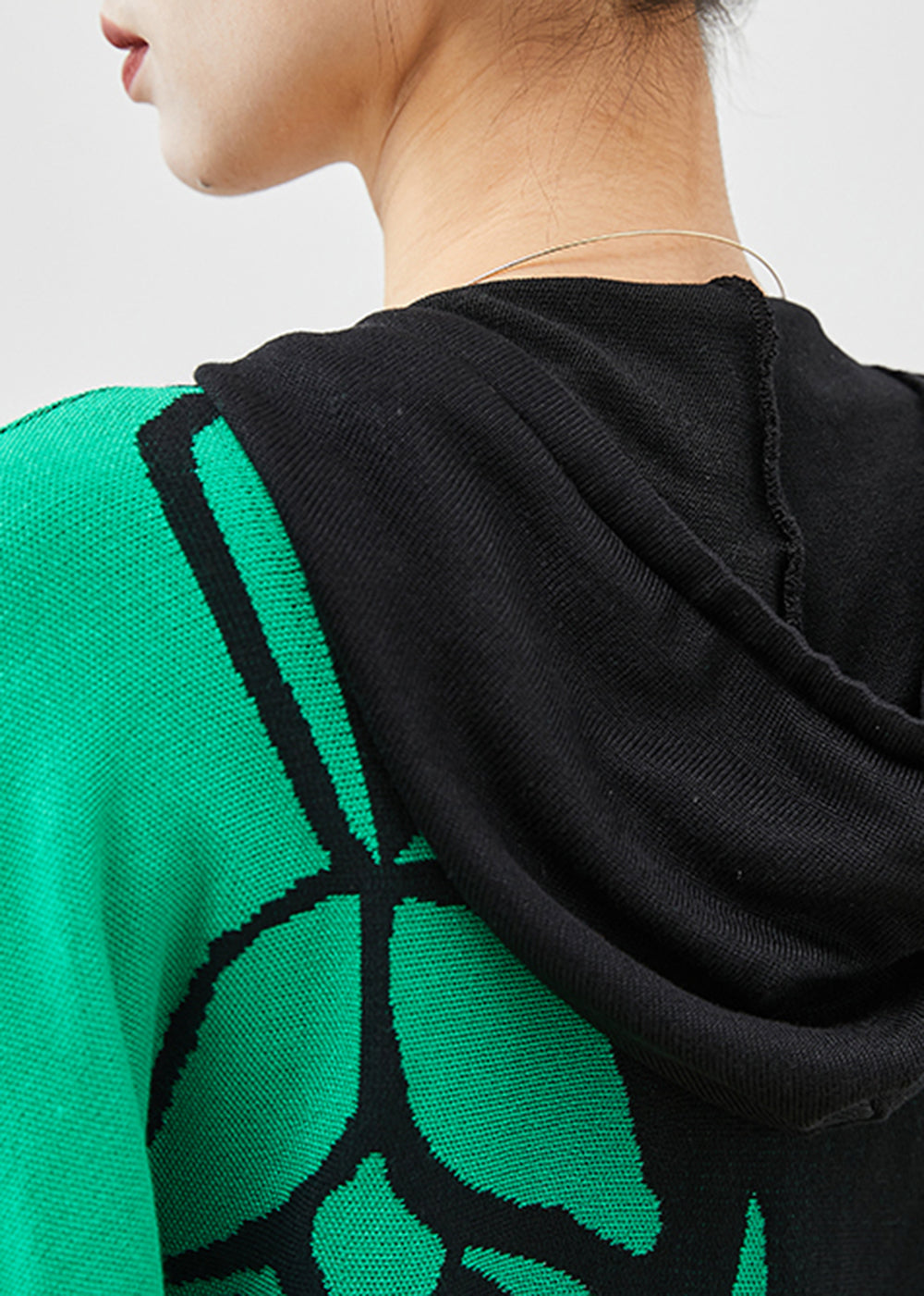 Gracefully Styled Pullover for Any Occasion
