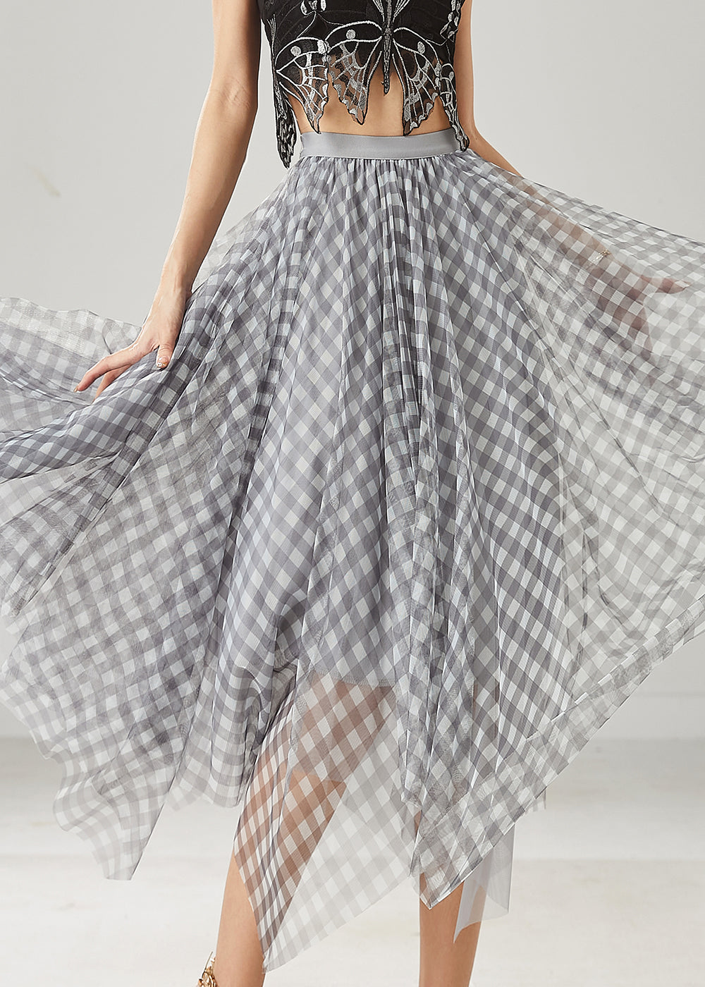 Effortlessly Elegant Garment with a Timeless Design