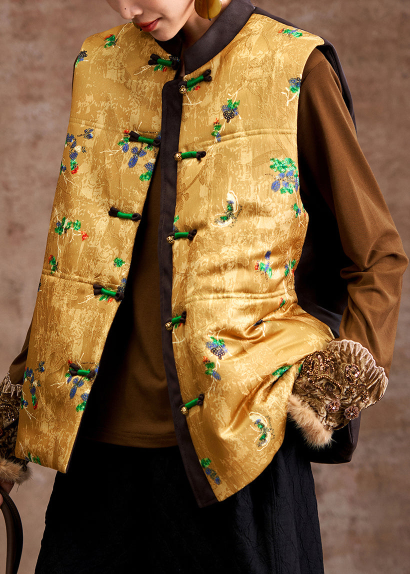 Classic Vintage Coat with a Flattering Fit