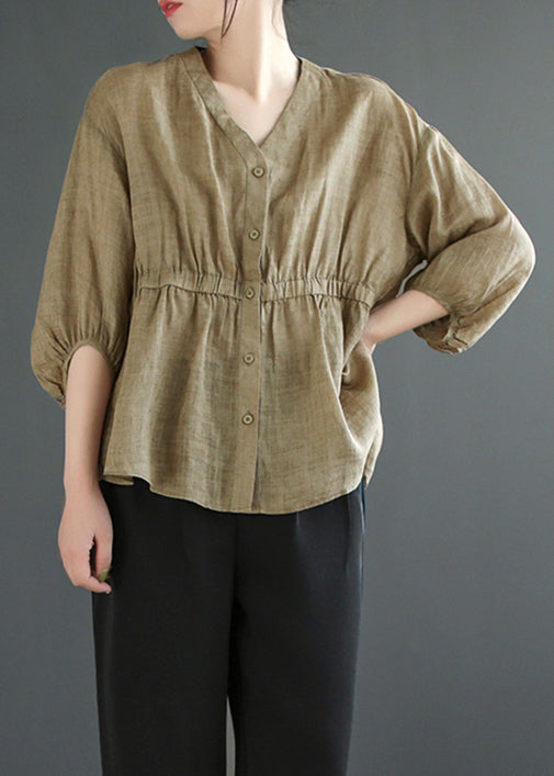 Well Tailored Top with a Graceful Silhouette