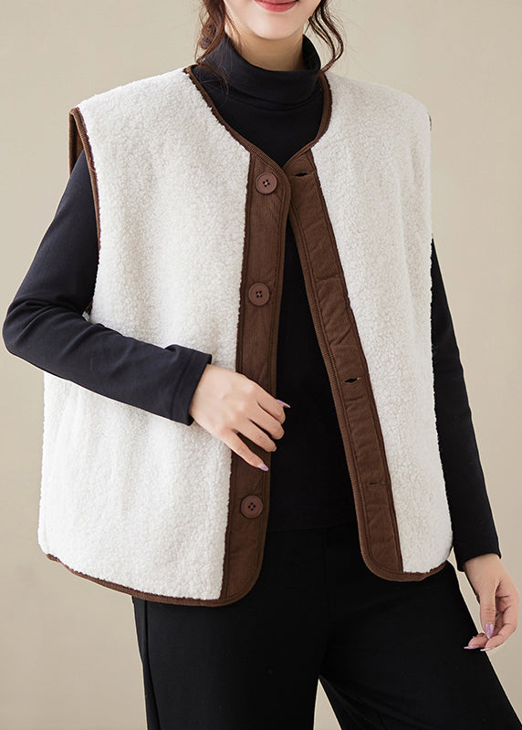 Elegantly Styled Coat for Everyday Wear