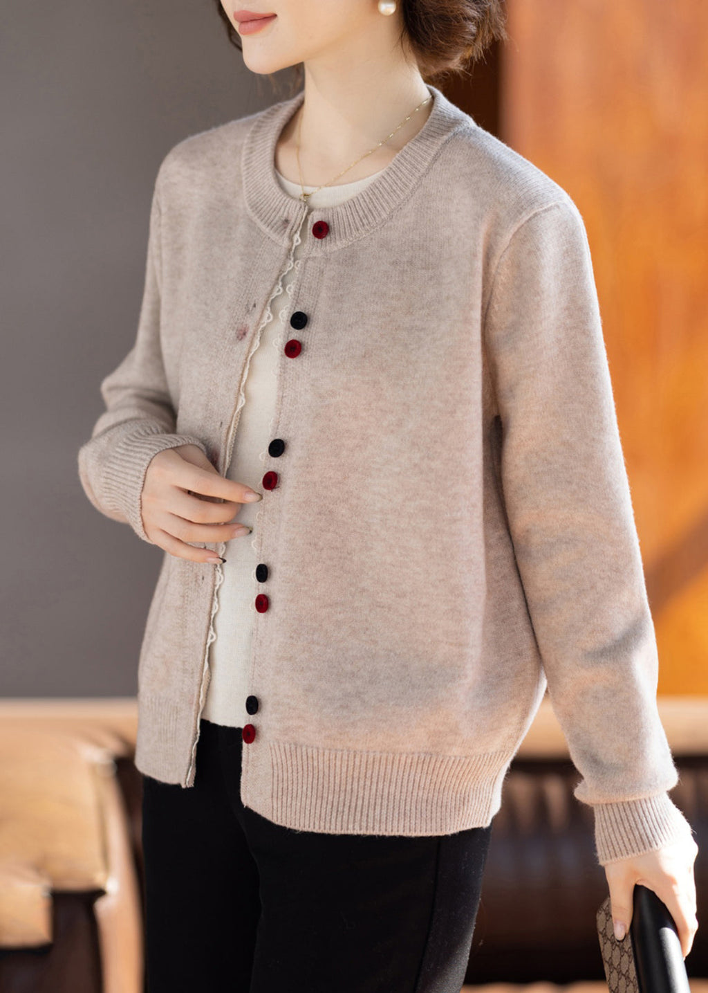 Elegantly Styled Cardigan for Everyday Wear