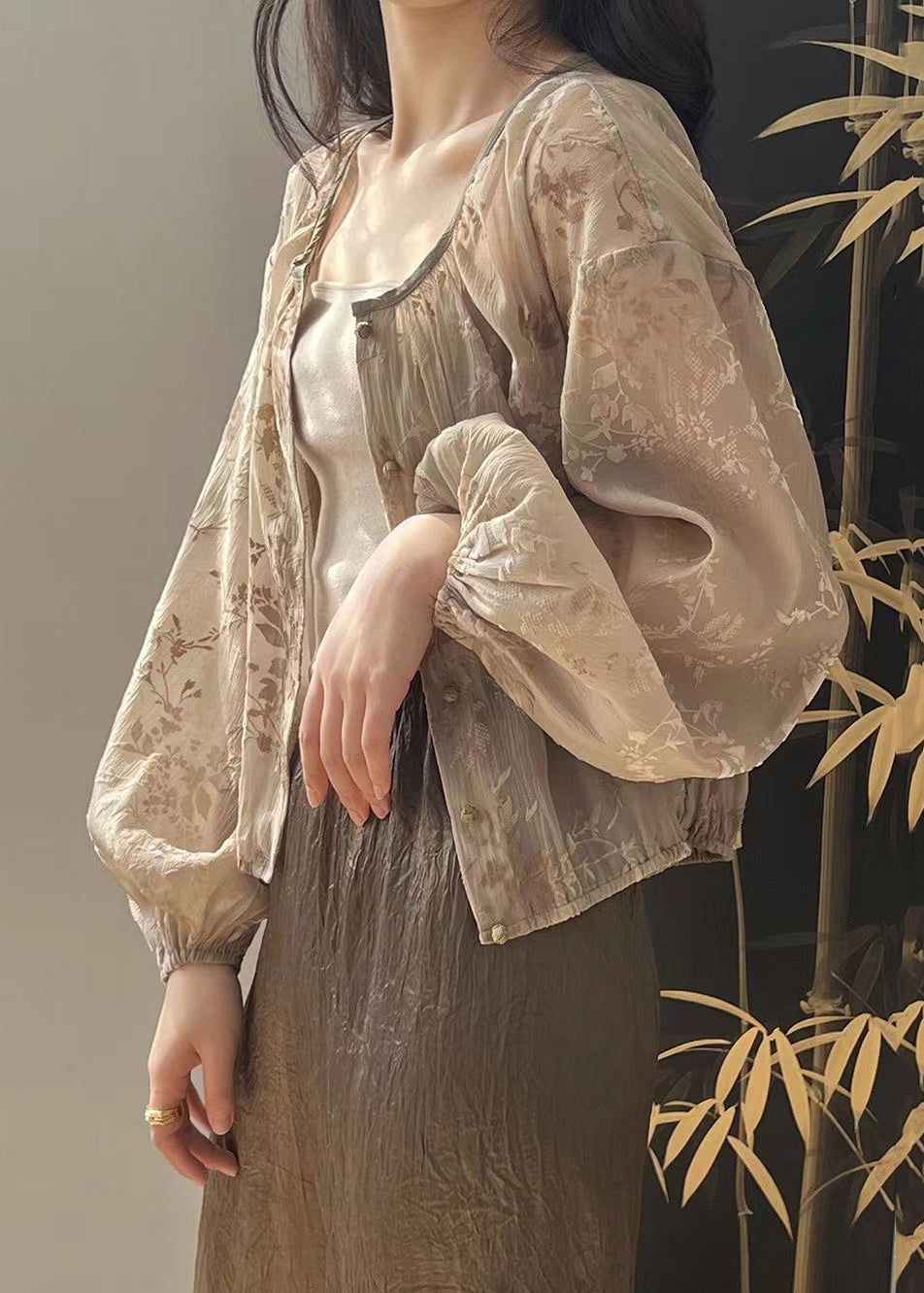 Effortlessly Elegant Coat with a Timeless Design