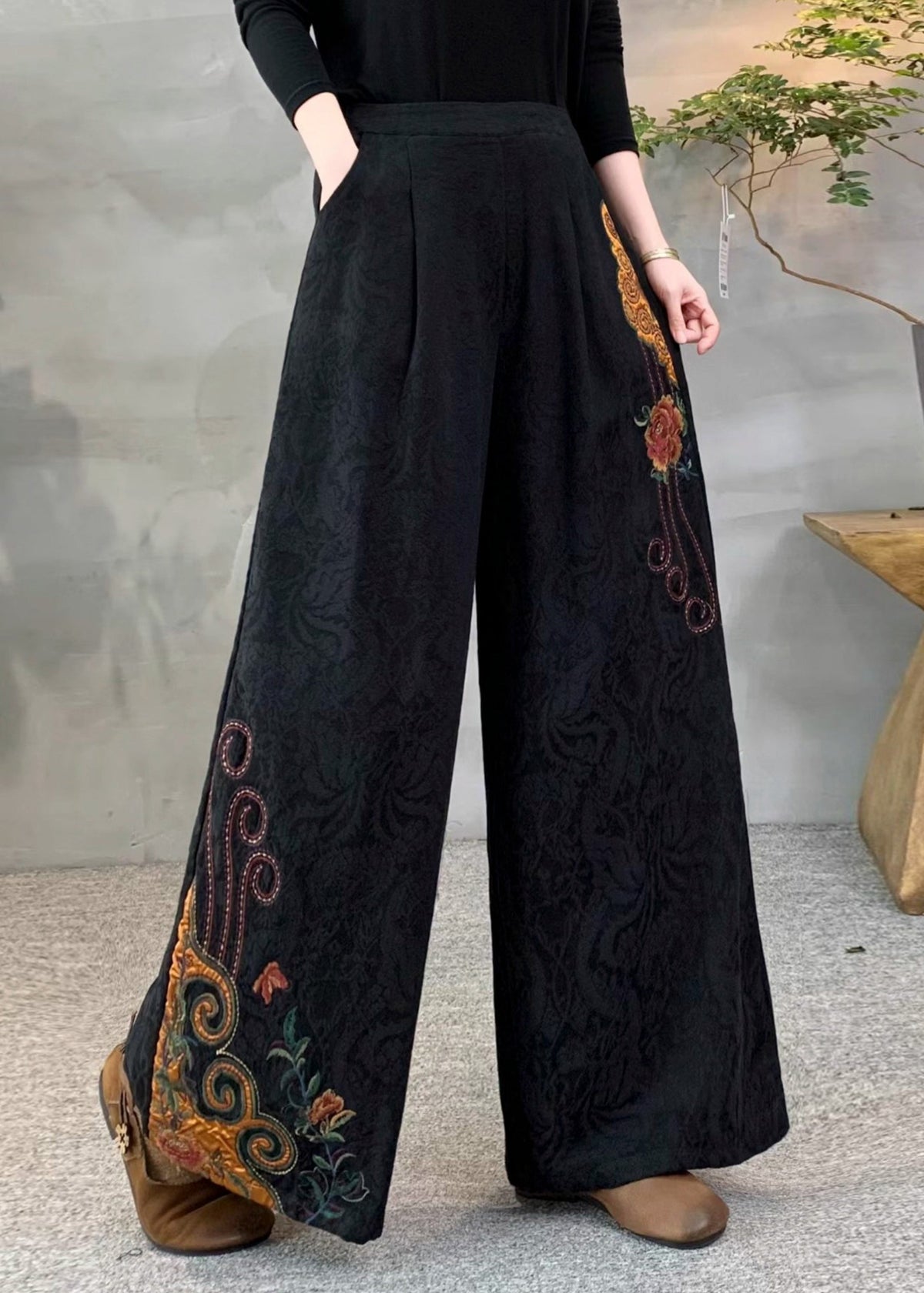 Classic Vintage Pants with a Flattering Fit