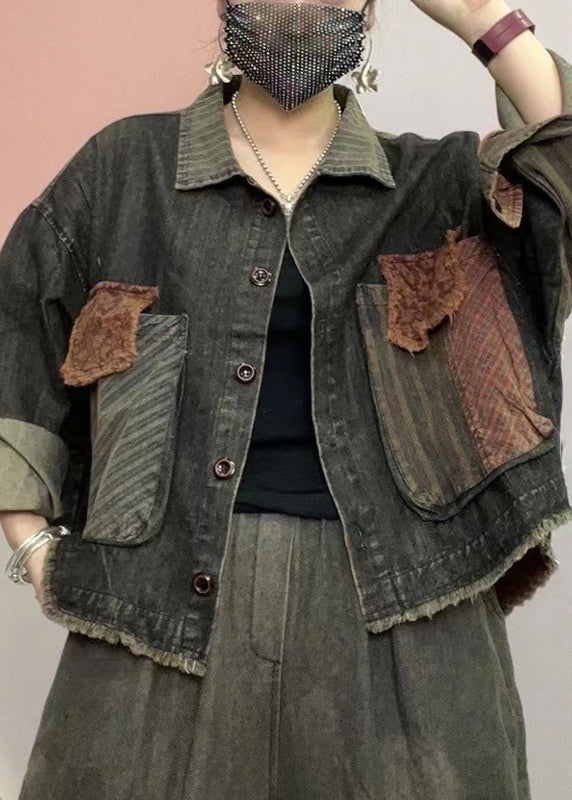 Gracefully Styled Coat for Any Occasion