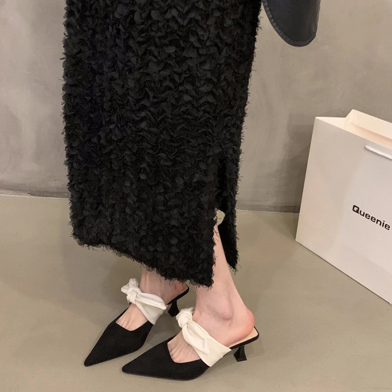 Chic Orthopedic Mules with Unique Design