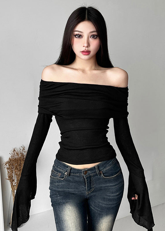 Well Tailored Top with a Graceful Silhouette