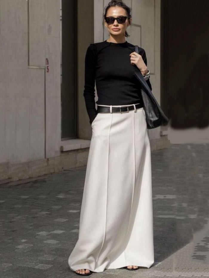 Effortlessly Elegant Garment with a Timeless Design