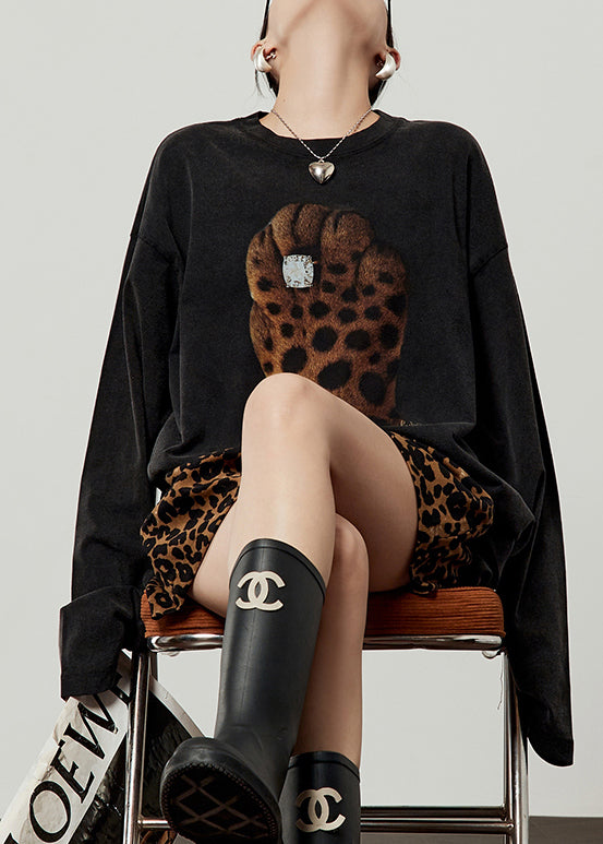 A Vintage Style Shirt with Delicate Timeless Details